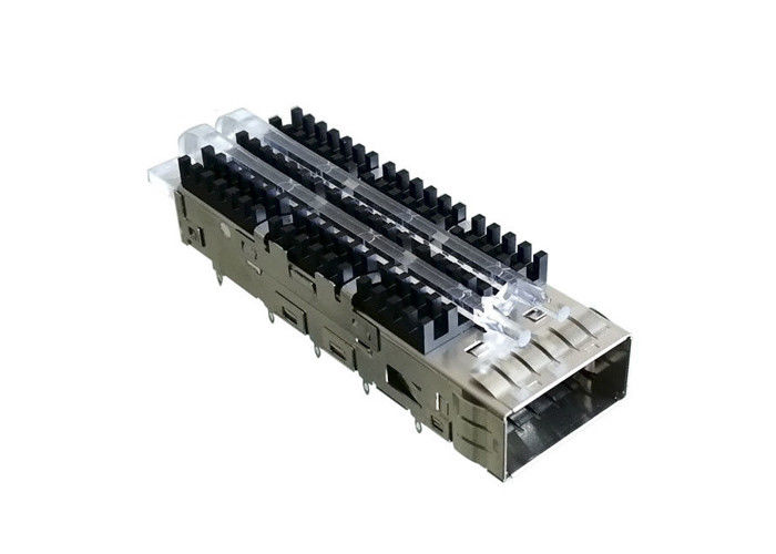 Ενιαίο κλουβί λιμένων SFP28 ετικεττών της EMI 18,75 χιλ. για το συνδετήρα QSFP28