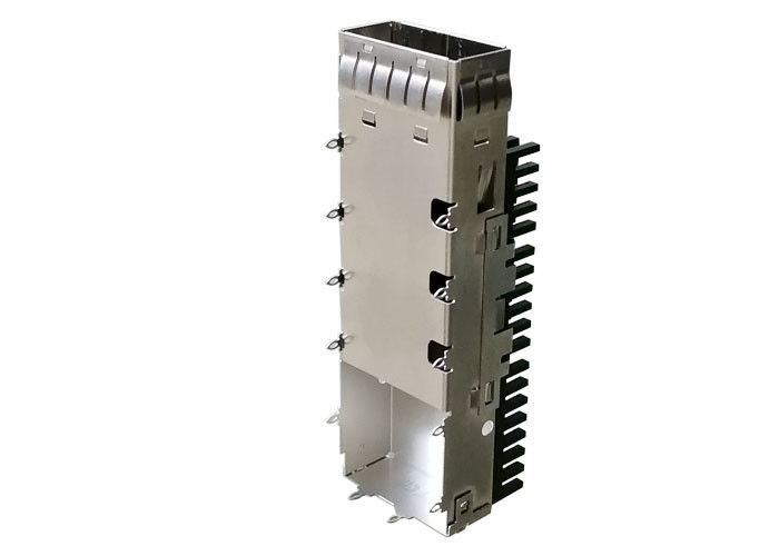 Ενιαίο κλουβί λιμένων SFP28 ετικεττών της EMI 18,75 χιλ. για το συνδετήρα QSFP28